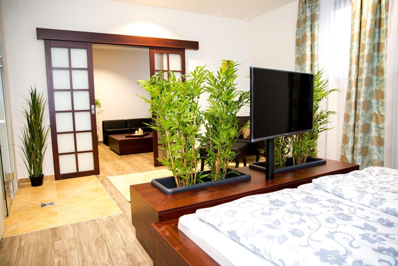 Plus Punkt Private Spa Weingarten  Ngoại thất bức ảnh